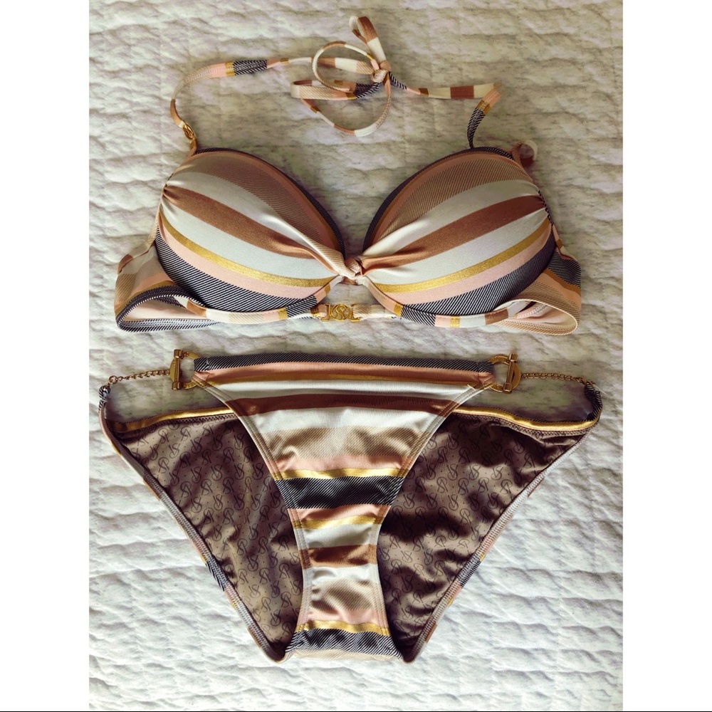 Victoria Secret Bikini, Top: 36C, Bottom: Medium